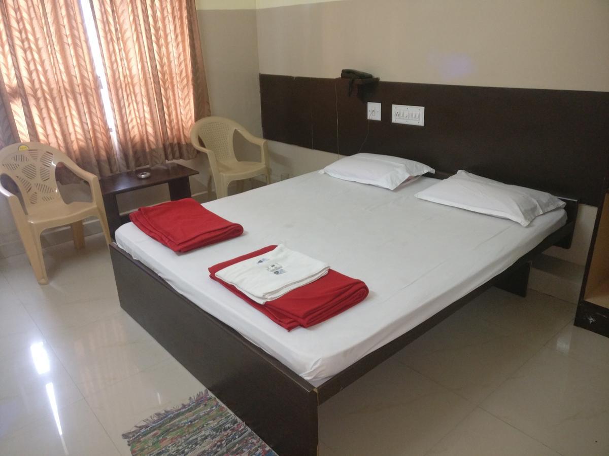 Subhadra Comforts Hotel Shimoga Exterior photo
